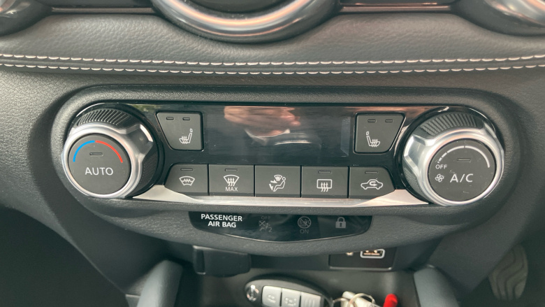 Nissan Juke 1.0 DiG-T 114 Tekna 5dr Petrol Hatchback